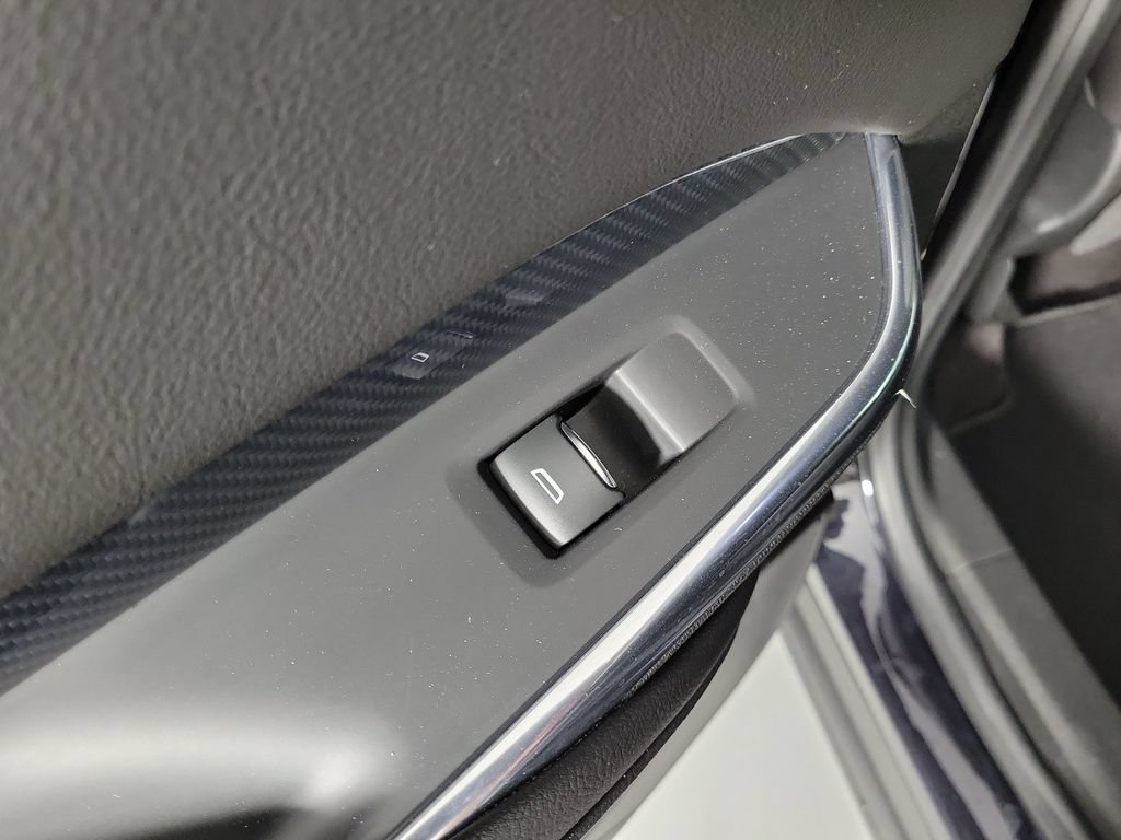 Used 2023 Cadillac XT4 Sport FWD image 14