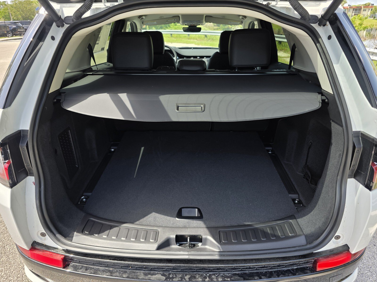 New 2025 Land Rover Discovery Sport S AWD/4WD image 16