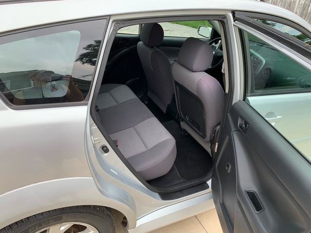 Used 2006 Pontiac Vibe w/ Sport Package FWD image 15