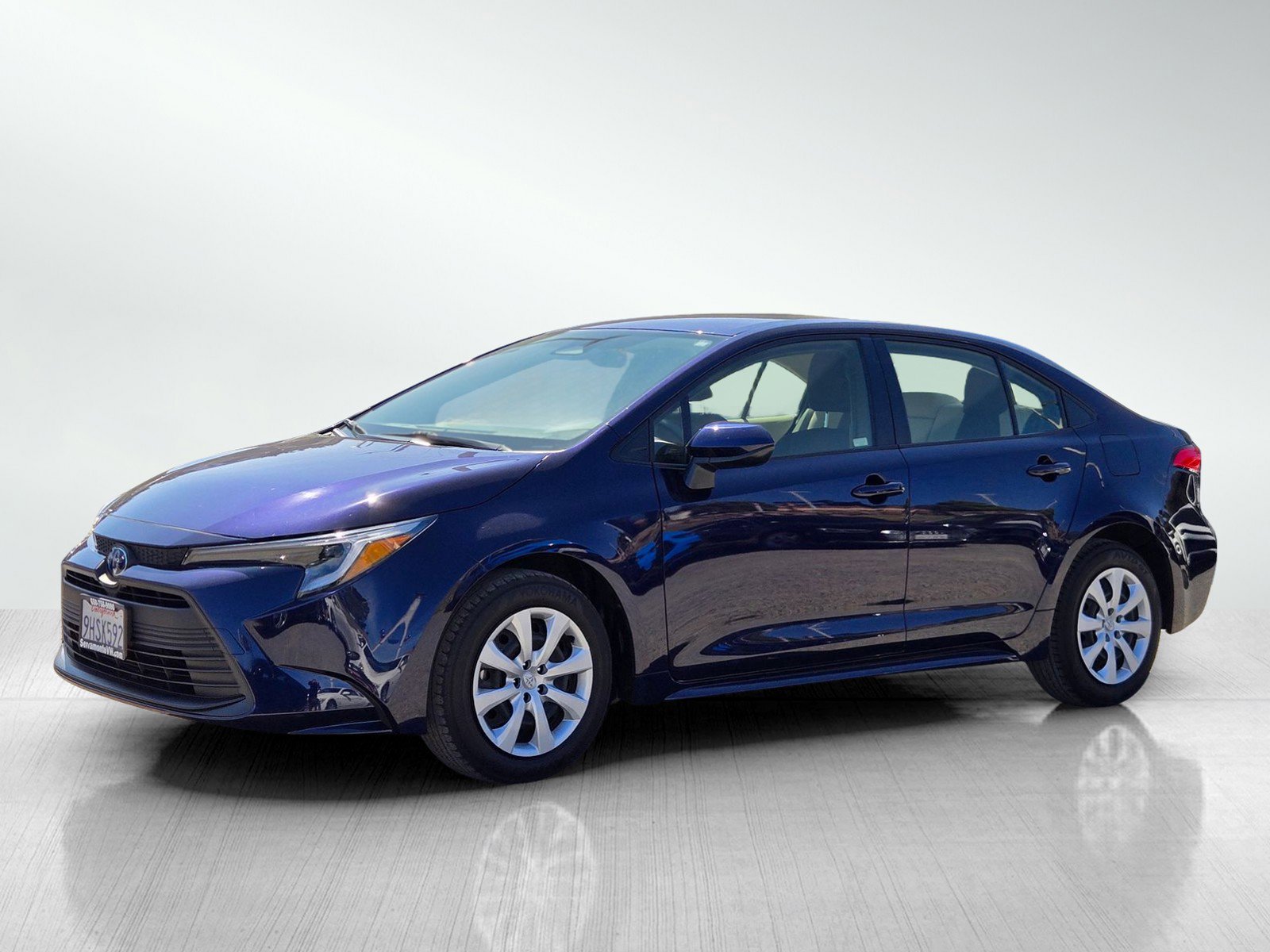 Used 2023 Toyota Corolla LE image 8