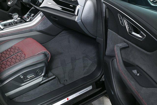 New 2026 Audi RS Q8 performance image 25