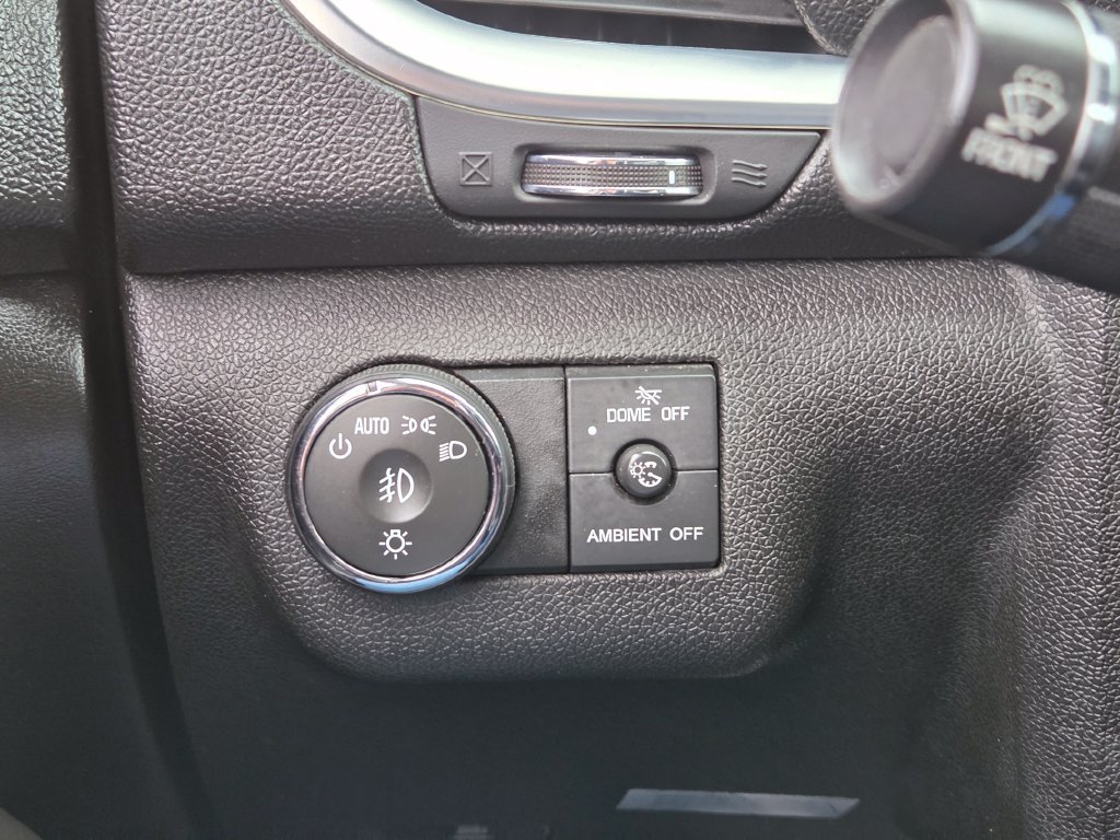 Used 2015 Chevrolet Traverse LT AWD/4WD image 22