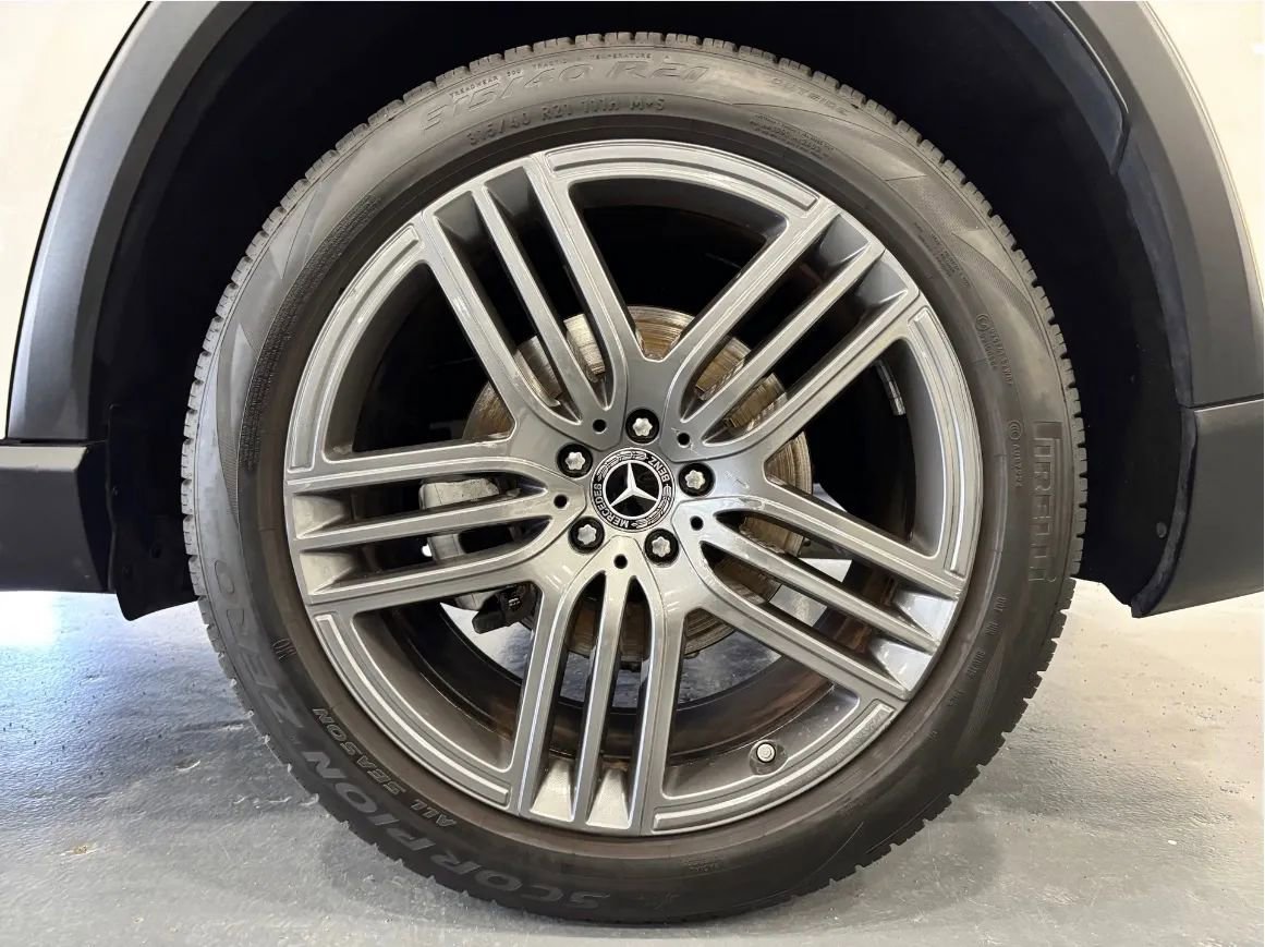 Used 2022 Mercedes-Benz GLS 450 GLS 450 4MATIC Sport Utility 4 image 60