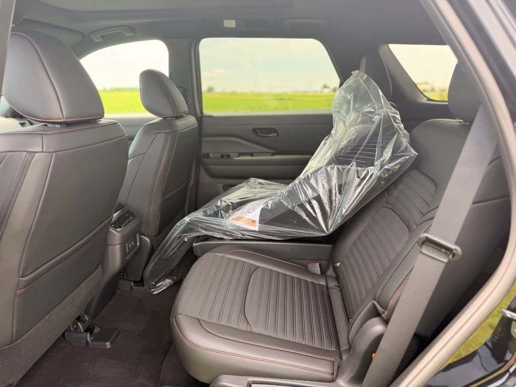 New 2026 Nissan Pathfinder Rock Creek AWD/4WD image 11