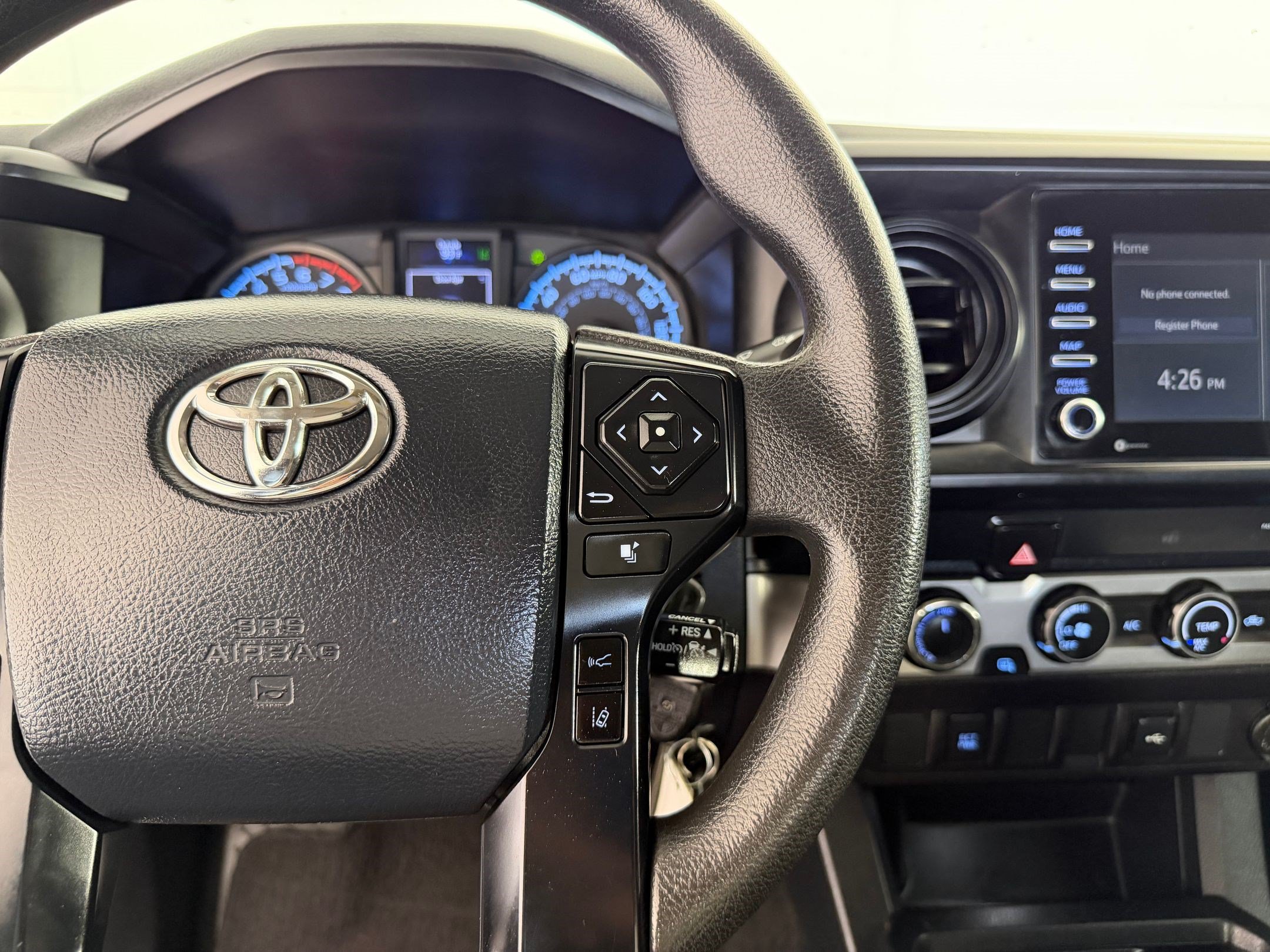 Used 2020 Toyota Tacoma SR AWD/4WD image 16