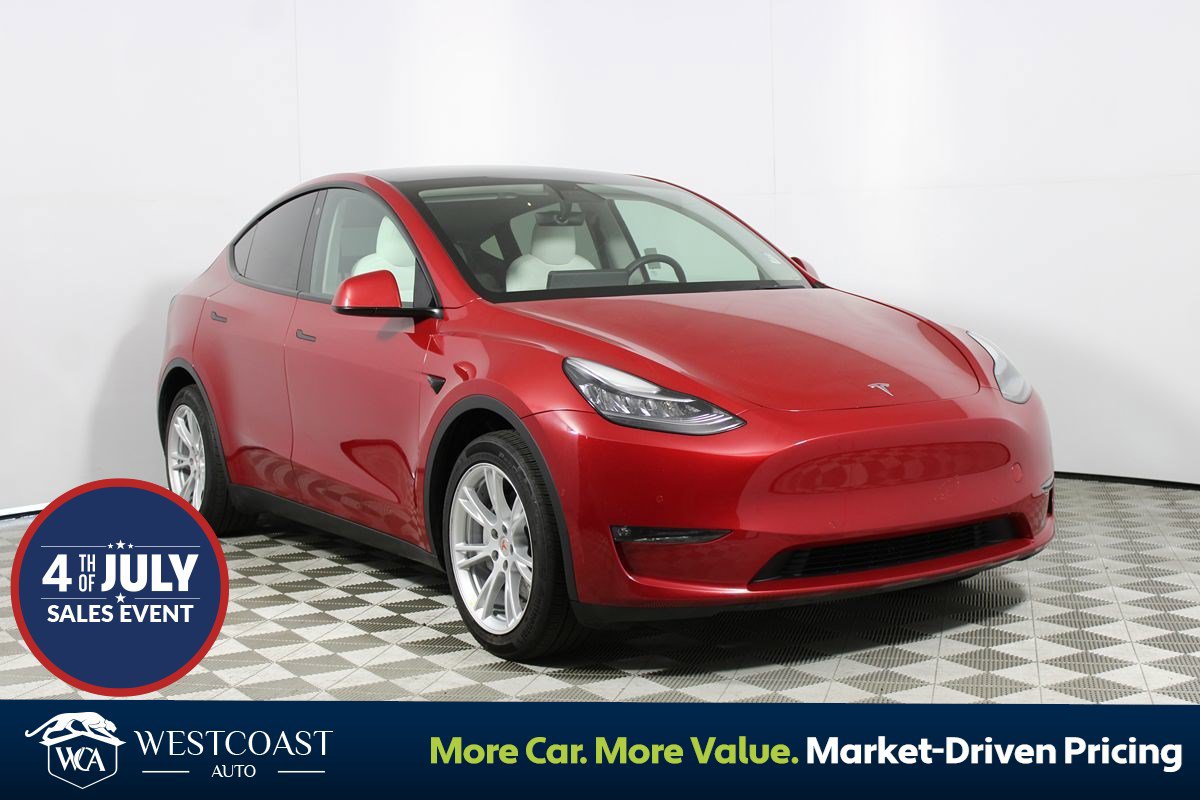 Used 2022 Tesla Model Y Long Range AWD/4WD image 1
