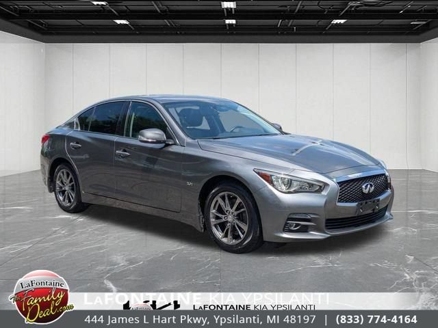 Used 2017 INFINITI Q50 Signature Edition w/ All Weather Package (L93) AWD/4WD image 7