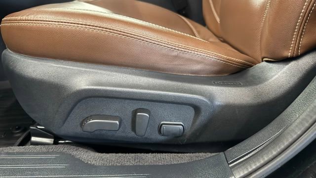 Used 2018 Subaru Outback 3.6R Touring w/ Popular Package #3 image 18