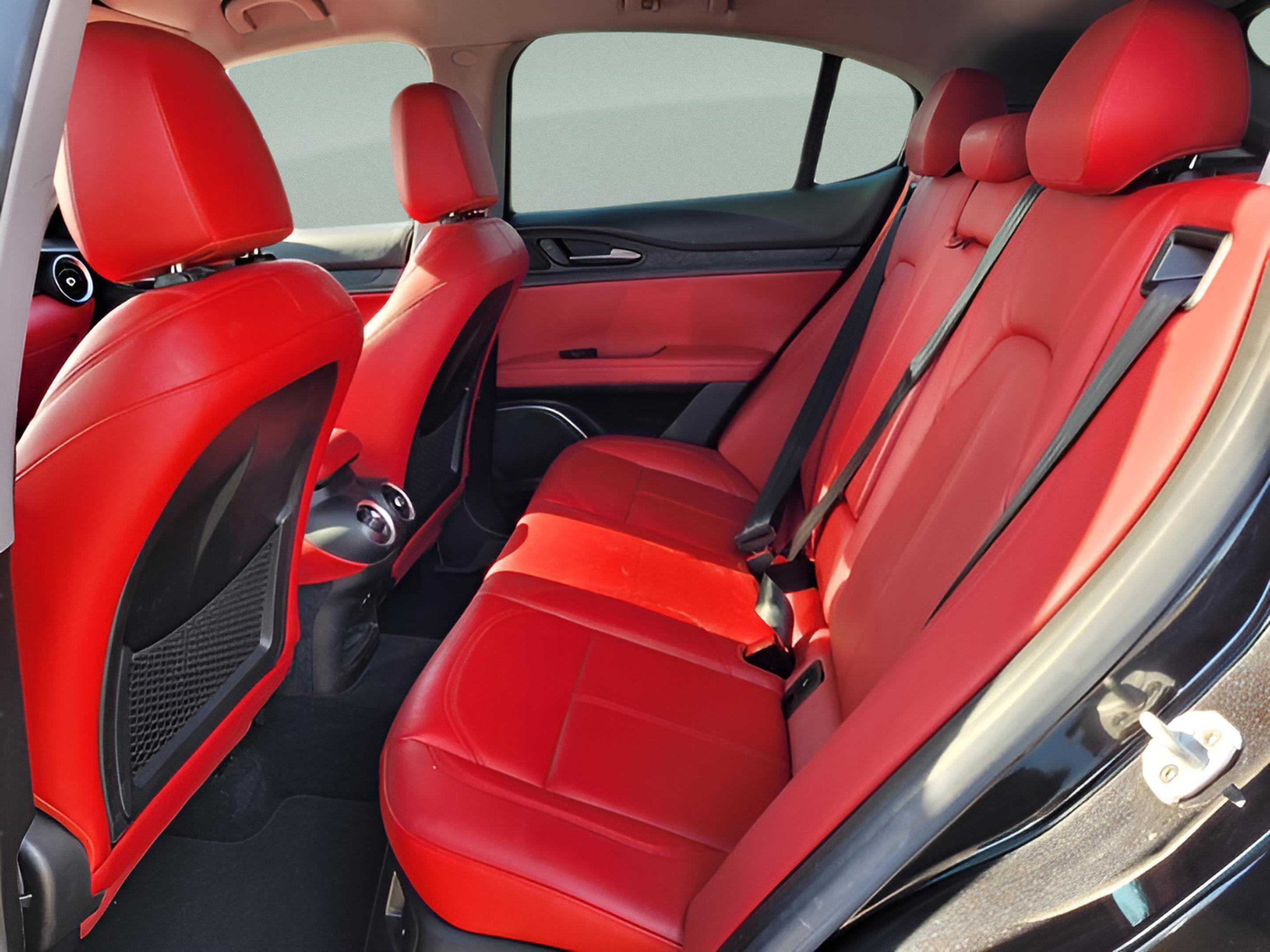 Used 2020 Alfa Romeo Stelvio Sport w/ Quick Order Package 22K Sport image 15