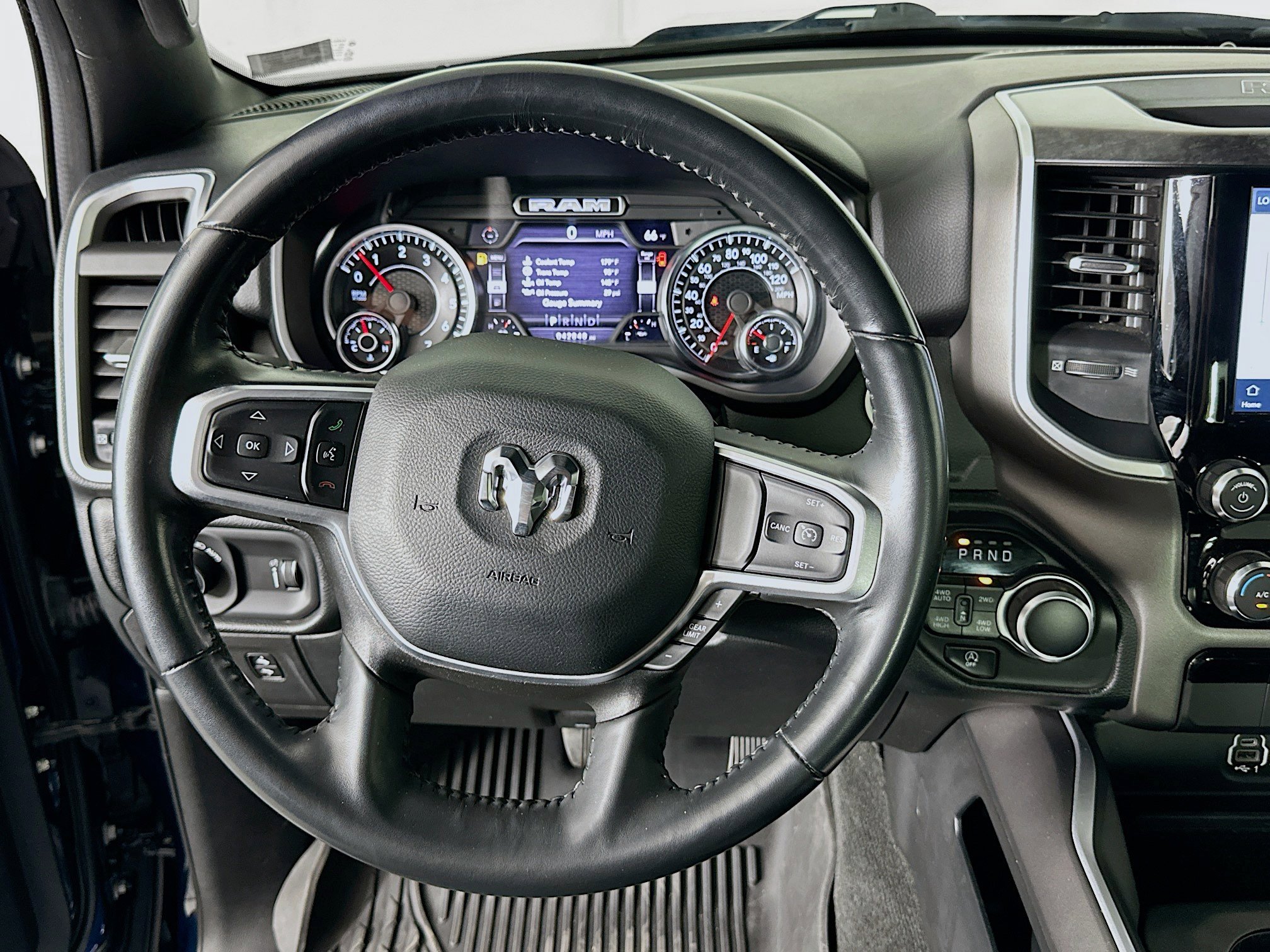 Used 2022 RAM 1500 Big Horn AWD/4WD image 17