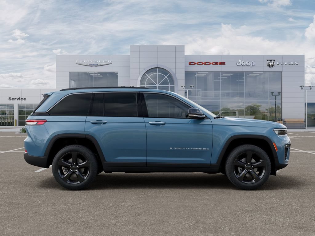 New 2026 Jeep Grand Cherokee Limited w/ Limited Altitude Package RWD image 22