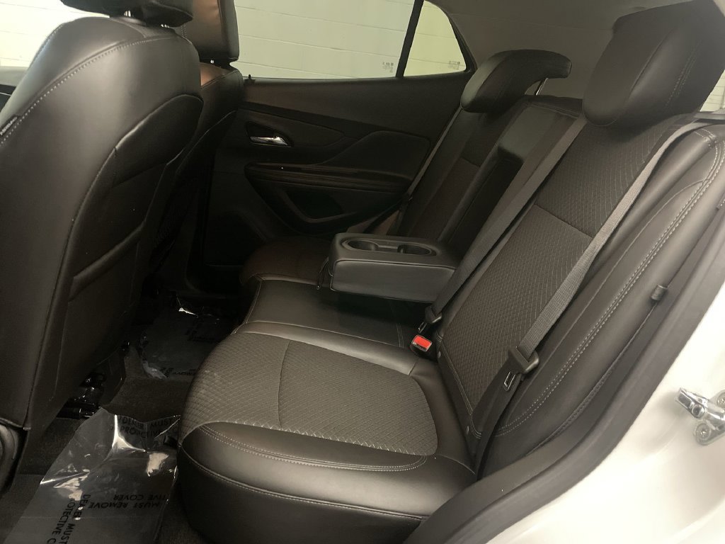 Used 2021 Buick Encore Preferred AWD/4WD image 16
