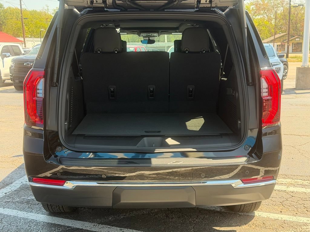 New 2026 GMC Yukon XL Elevation w/ Elevation Premium Package RWD image 8
