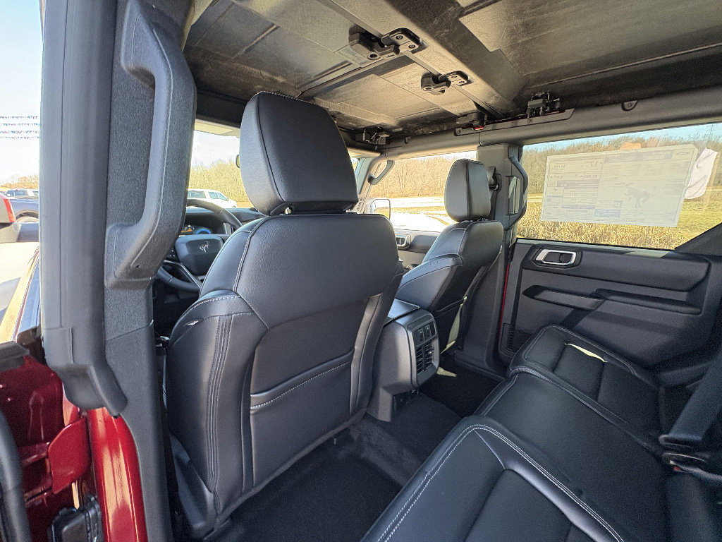 New 2026 Ford Bronco Outer Banks w/ Sasquatch Package image 18