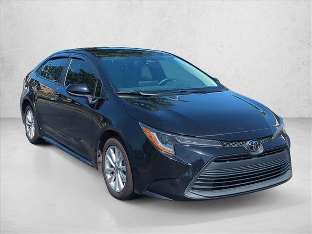 Used 2024 Toyota Corolla LE w/ LE Convenience Package FWD image 3