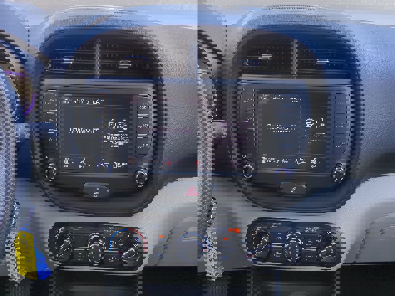 Certified 2025 Kia Soul LX image 18