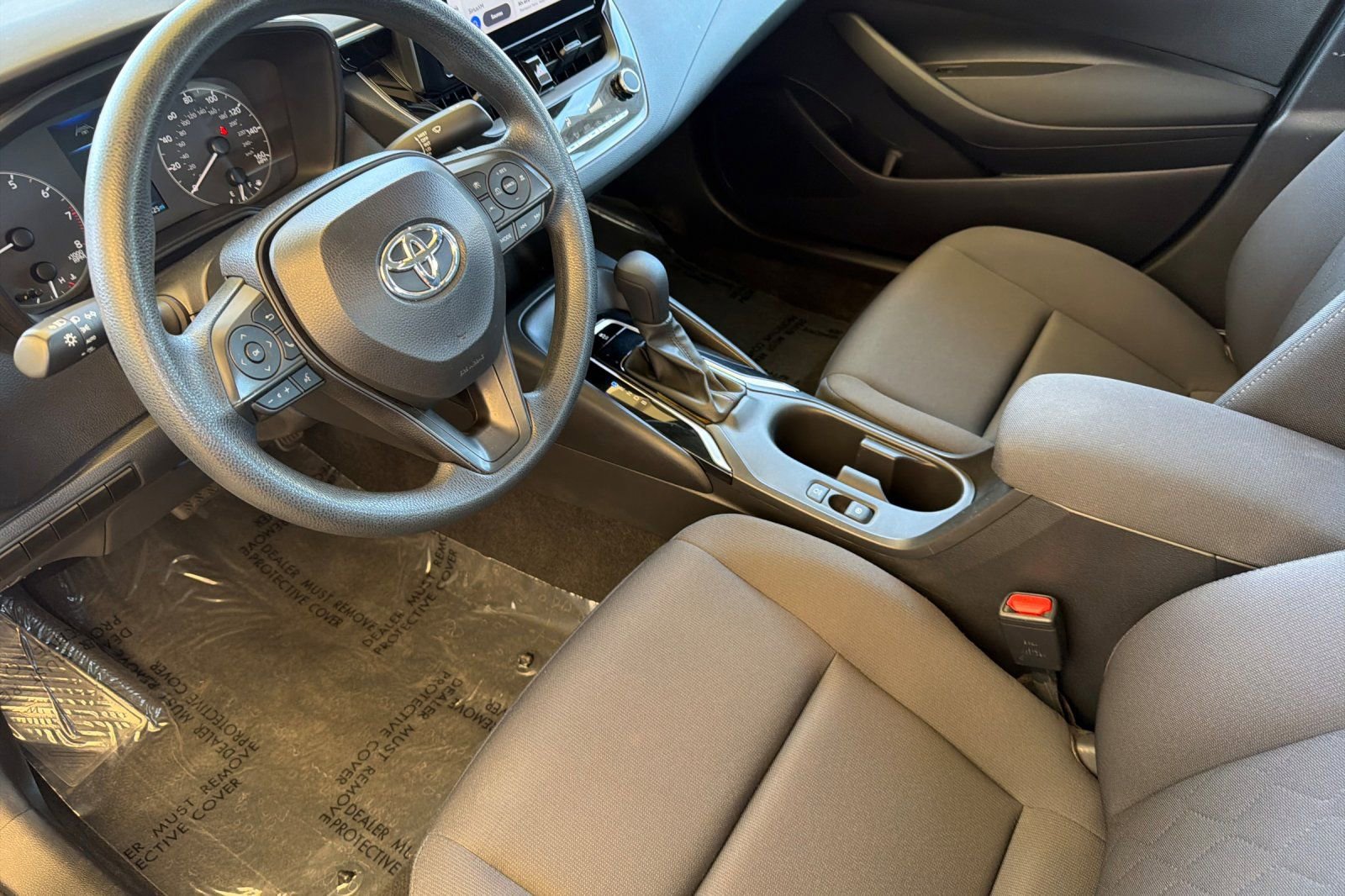 Used 2024 Toyota Corolla LE FWD image 11