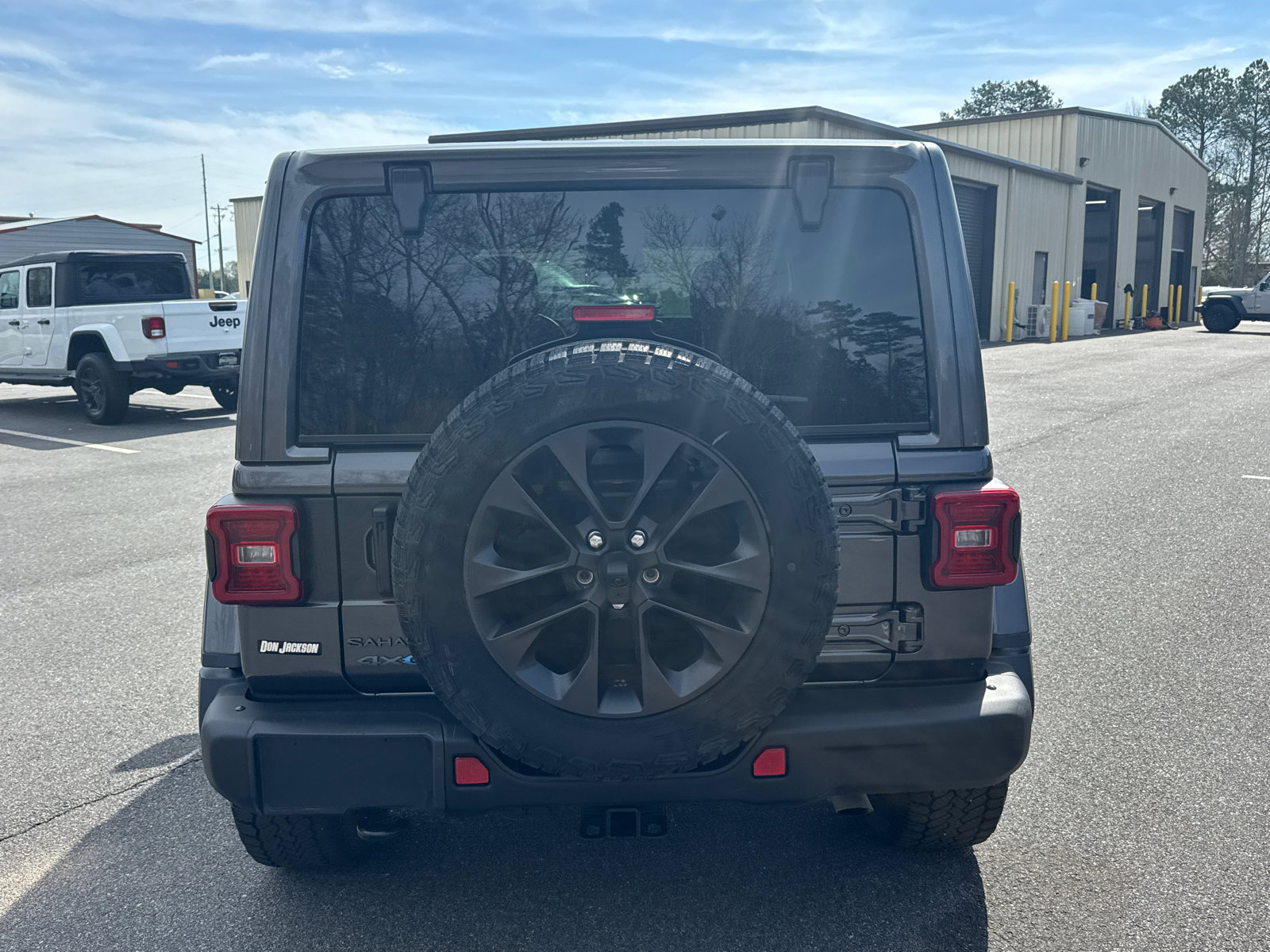 Used 2025 Jeep Wrangler Backcountry image 6