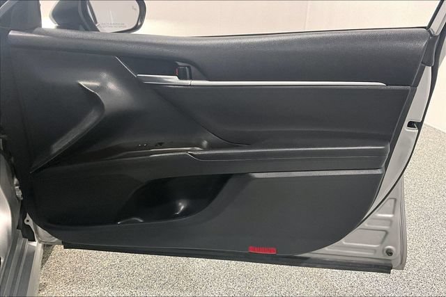 Used 2021 Toyota Camry SE AWD/4WD image 33