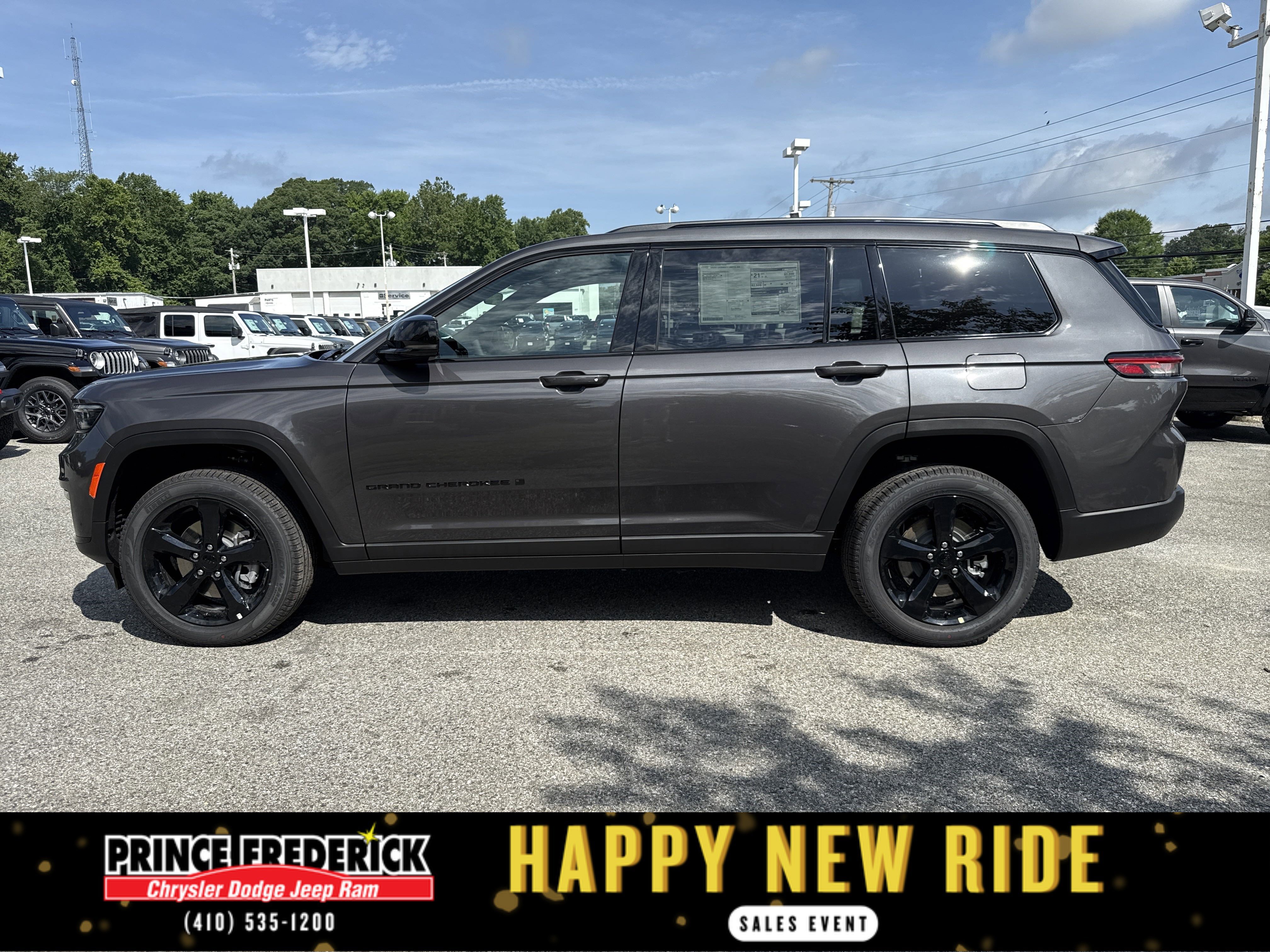 New 2025 Jeep Grand Cherokee L Limited w/ Black Appearance Package image 6