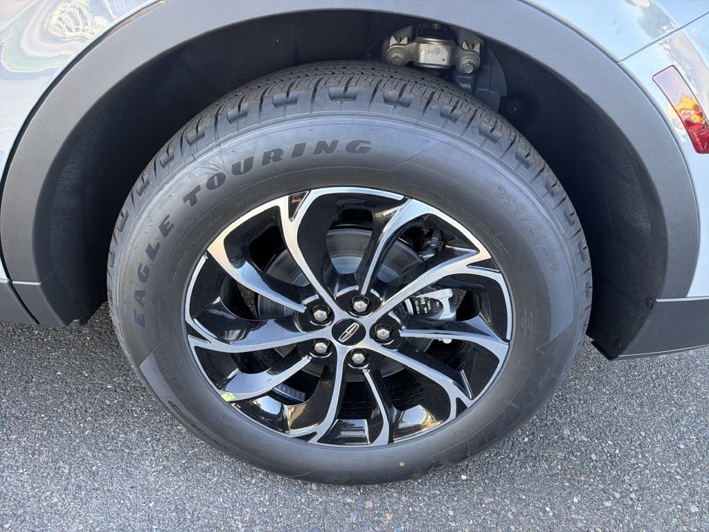 New 2026 Lincoln Nautilus Premier AWD/4WD image 14