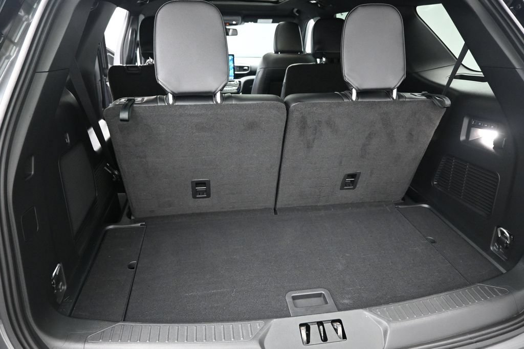 Certified 2024 Ford Explorer ST w/ Equipment Group 401A AWD/4WD image 9