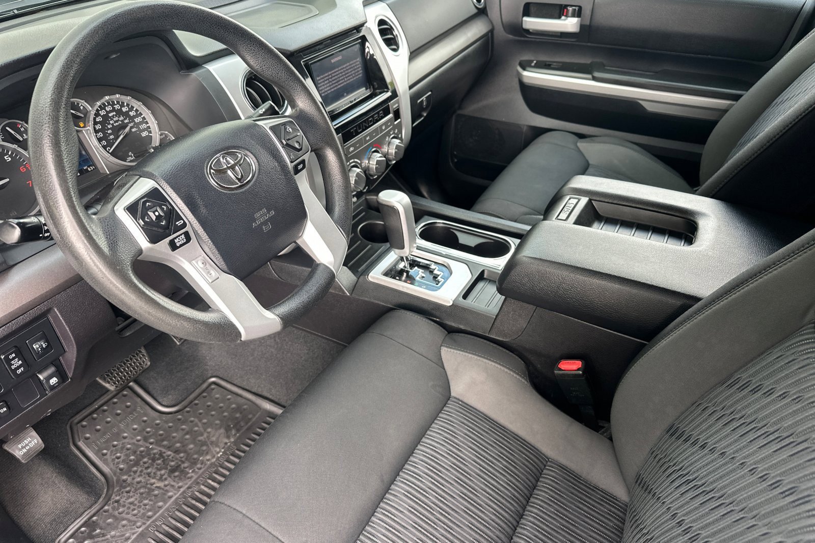 Used 2015 Toyota Tundra SR5 w/ SR5 Upgrade Package image 9