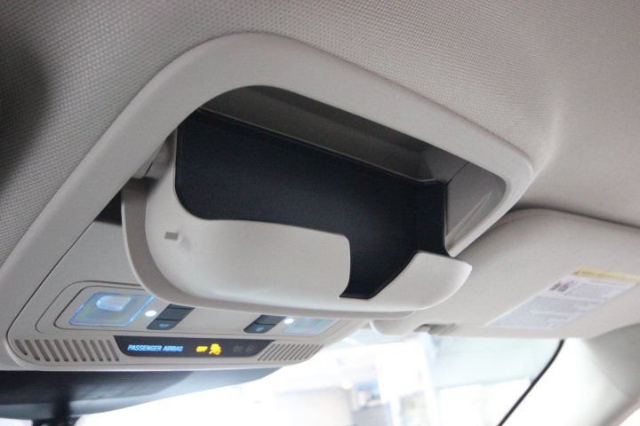 Used 2022 Ford Explorer XLT w/ Equipment Group 202A image 29