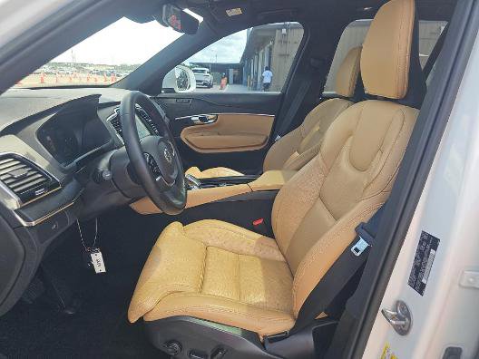 Used 2023 Volvo XC90 B6 Ultimate w/ Protection Package Premier AWD/4WD image 5