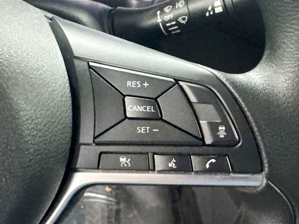 Used 2024 Nissan Sentra SV image 9