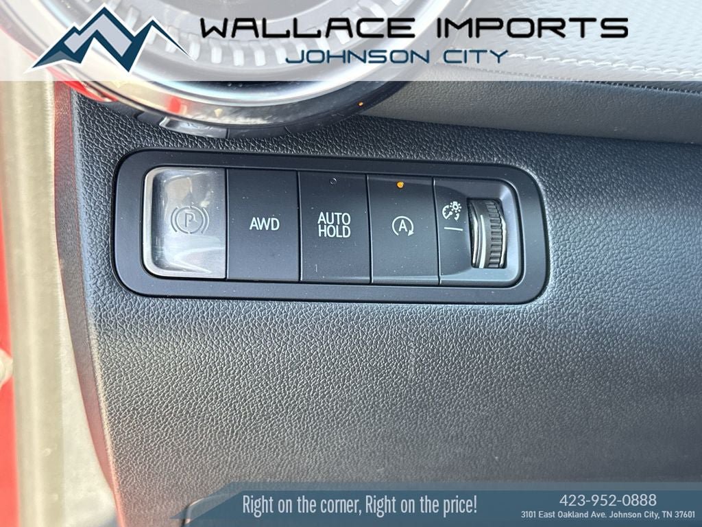 Used 2025 Chevrolet Equinox LT w/ Safety and Technology Package AWD/4WD image 30