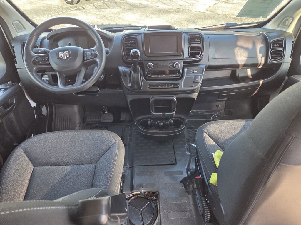 Used 2025 RAM ProMaster 2500 w/ Convenience Group FWD image 30