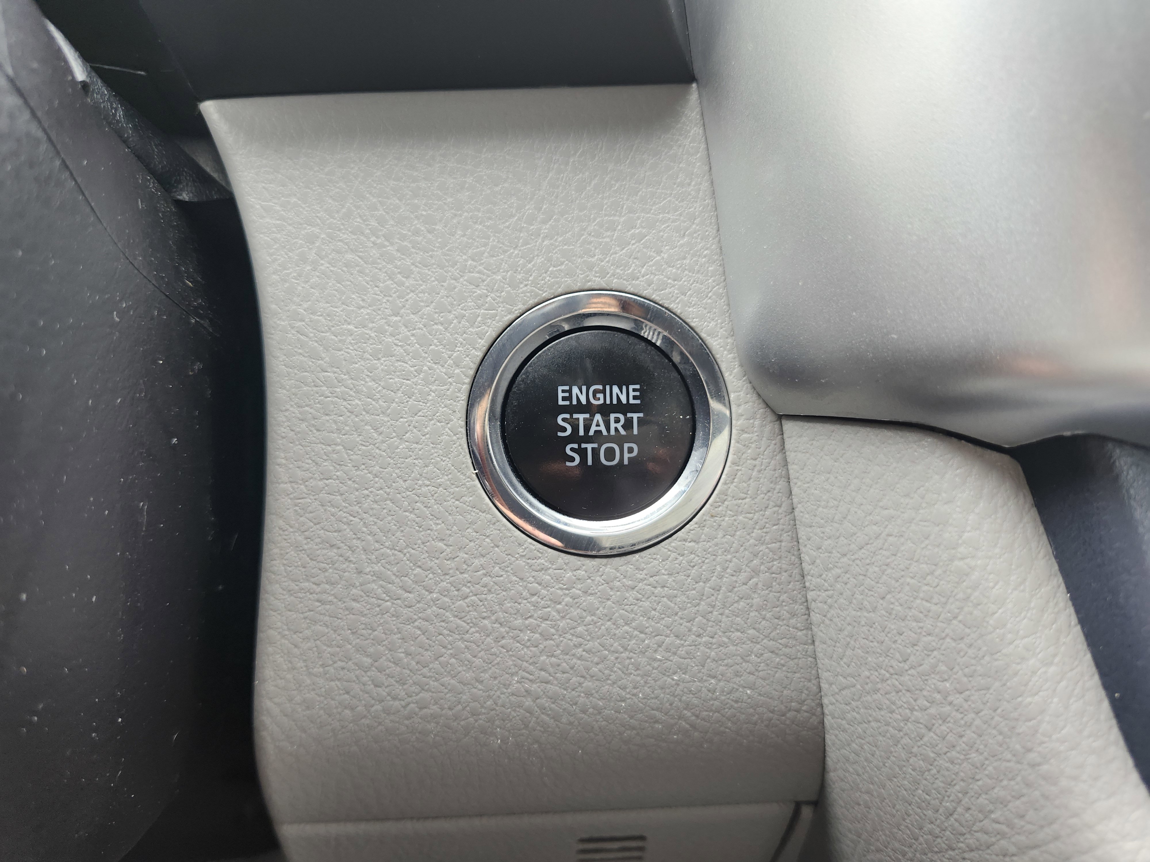 Used 2016 Toyota Highlander Limited image 9