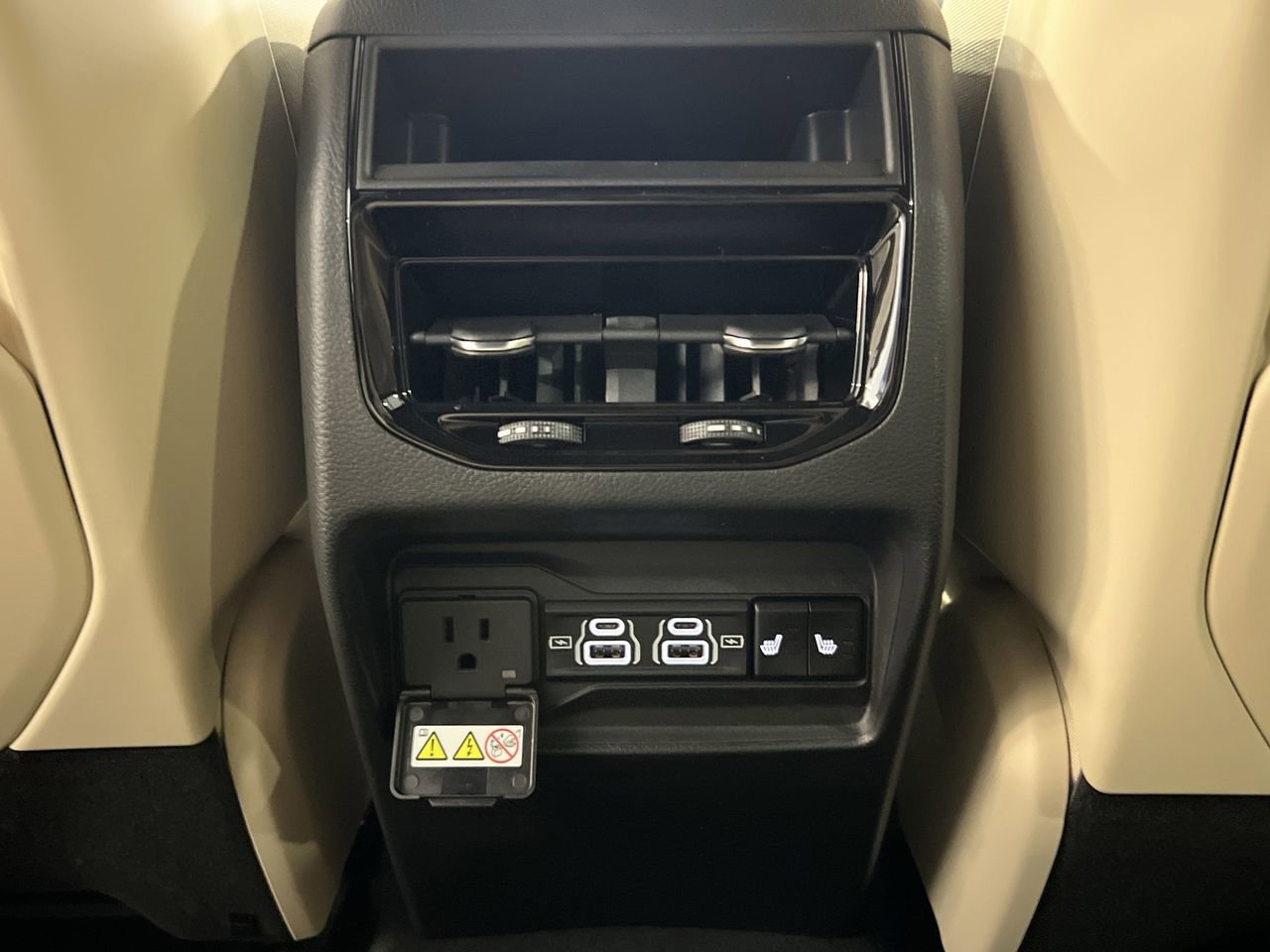 New 2025 Jeep Grand Cherokee Limited w/ Luxury Tech Group II image 26