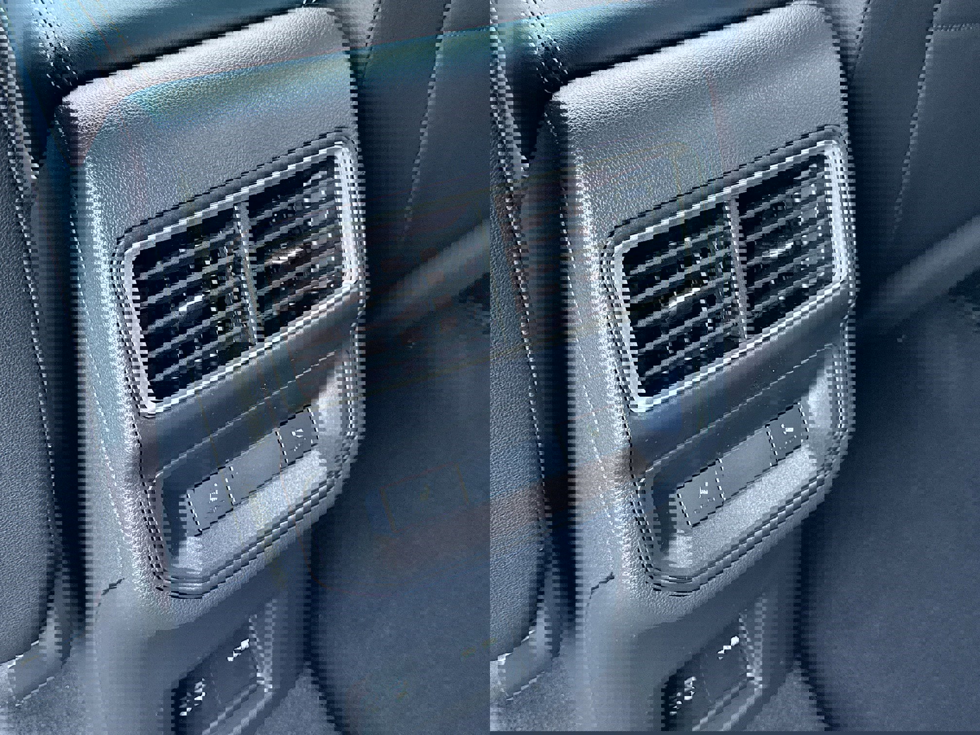 New 2025 Volkswagen Atlas Cross Sport SEL Premium R-Line image 18