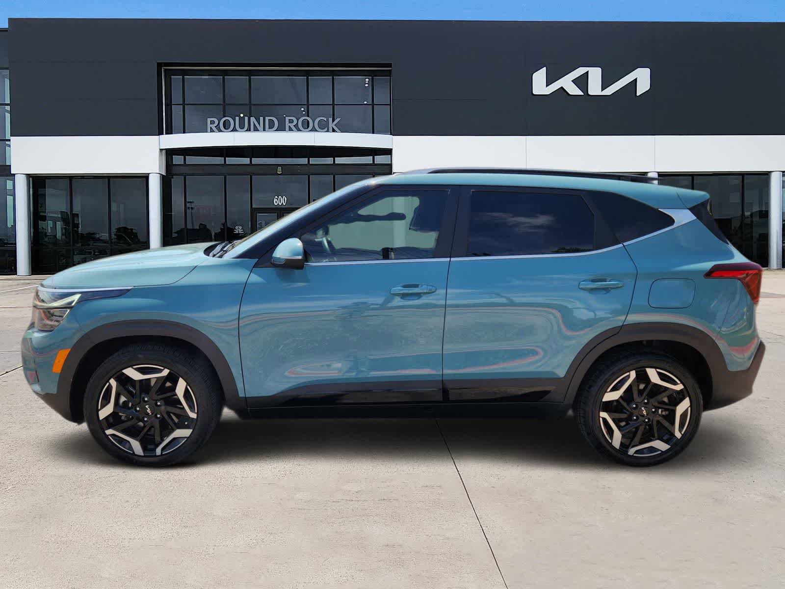 Certified 2024 Kia Seltos SX w/ SX Sunroof Package AWD/4WD image 4