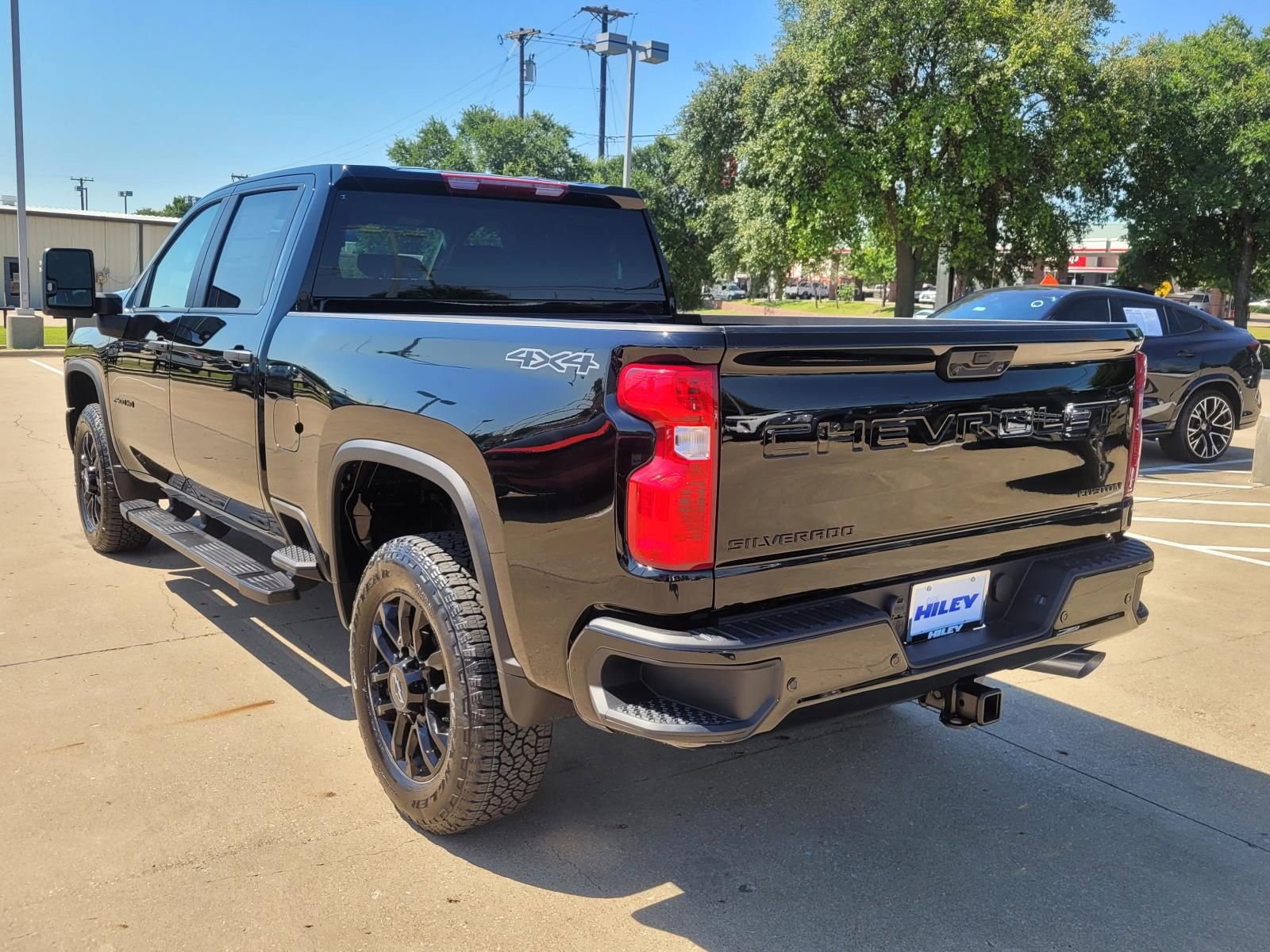 New 2026 Chevrolet Silverado 2500 Custom w/ Custom Value Package AWD/4WD image 3