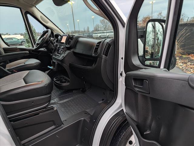 Used 2023 RAM ProMaster 2500 image 11