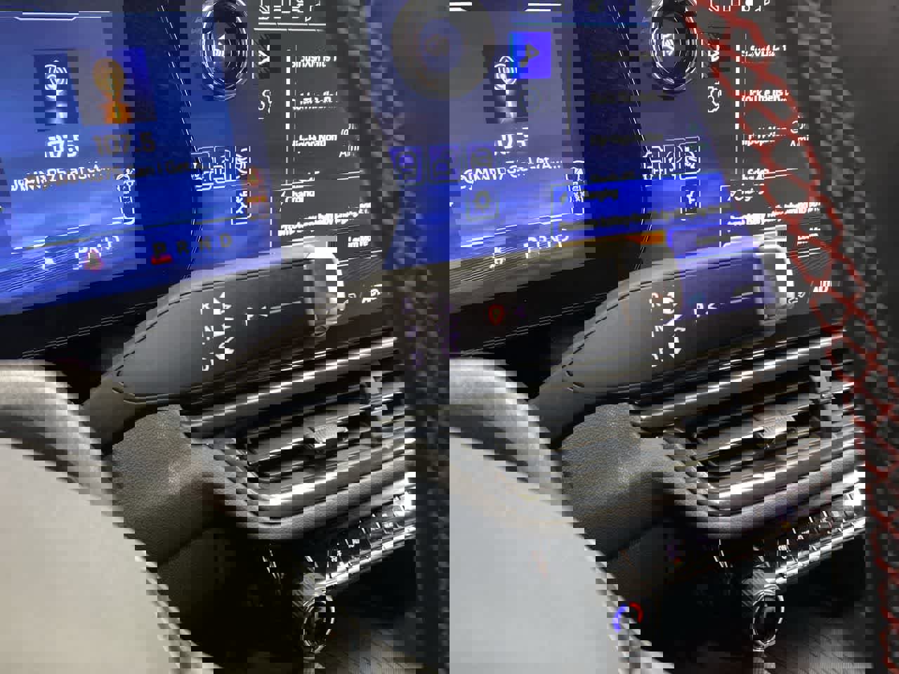 Used 2024 Chevrolet Equinox EV RS image 25