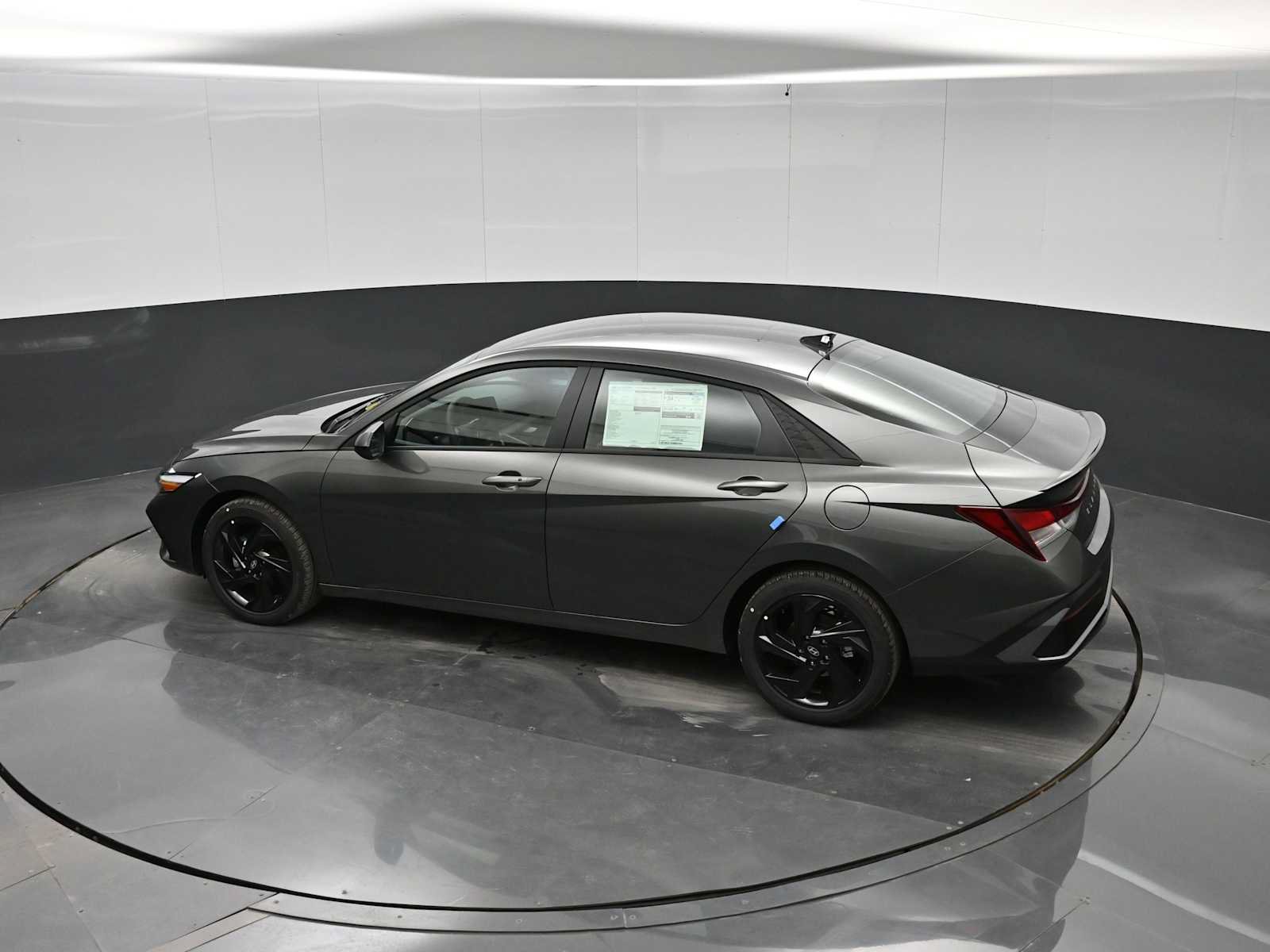 New 2026 Hyundai Elantra Sport FWD image 27