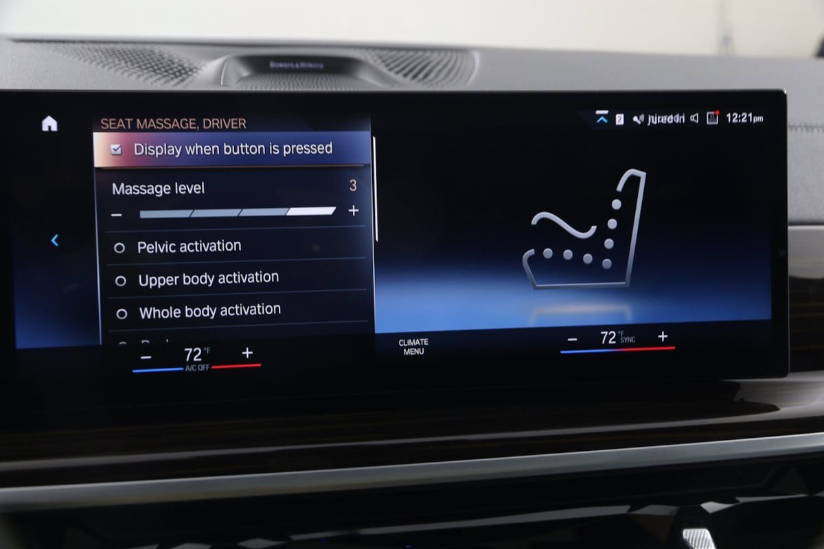 Used 2023 BMW X7 M60i w/ Executive Package image 10