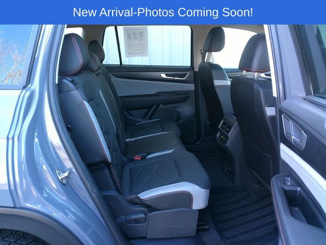 Used 2024 Volkswagen Atlas Peak Edition SEL AWD/4WD image 33