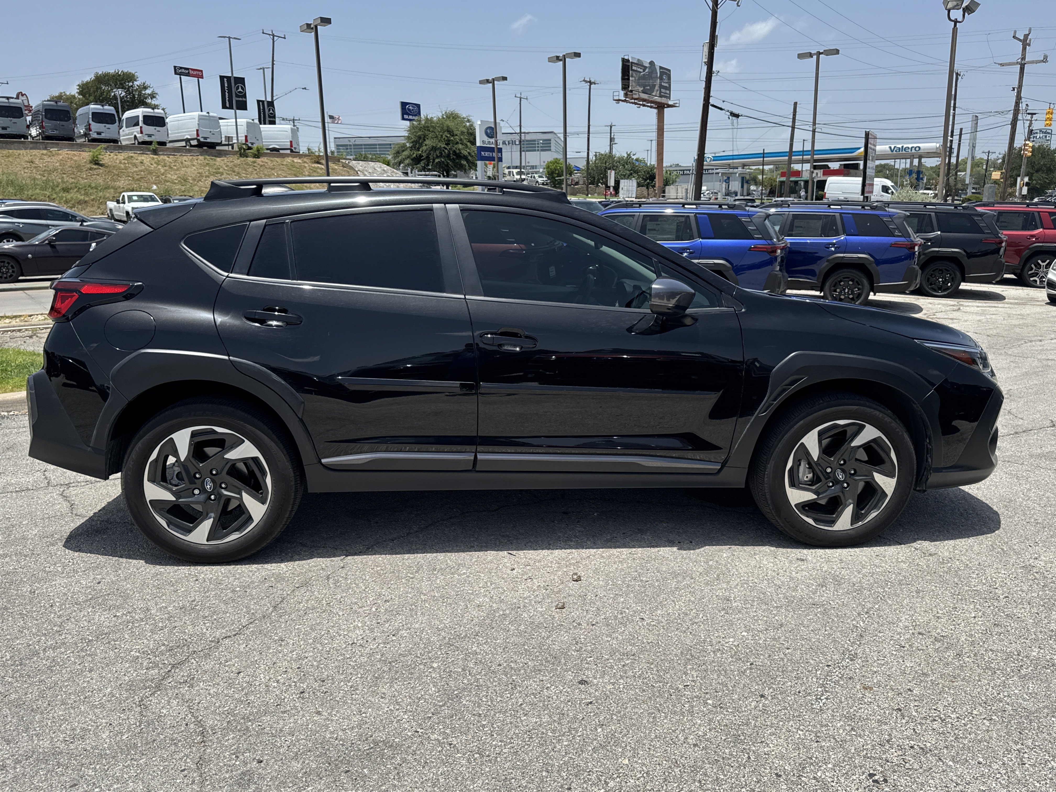 Certified 2024 Subaru Crosstrek 2.5i Limited w/ Crosstrek Mirror Package AWD/4WD image 2