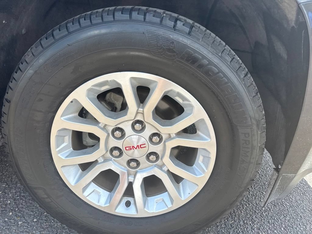 Used 2016 GMC Yukon SLE RWD image 8