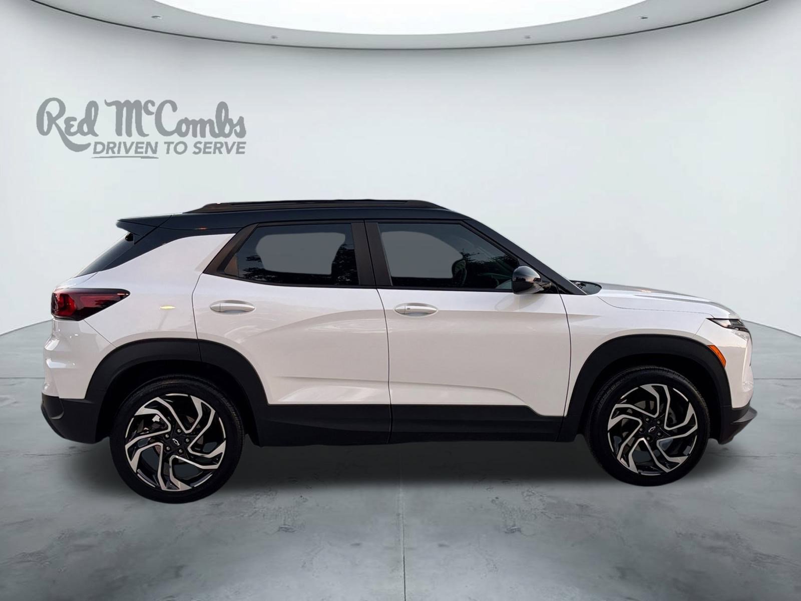 Used 2025 Chevrolet TrailBlazer RS w/ Convenience Package image 6