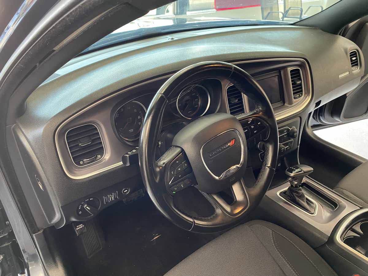 Used 2019 Dodge Charger SXT image 13