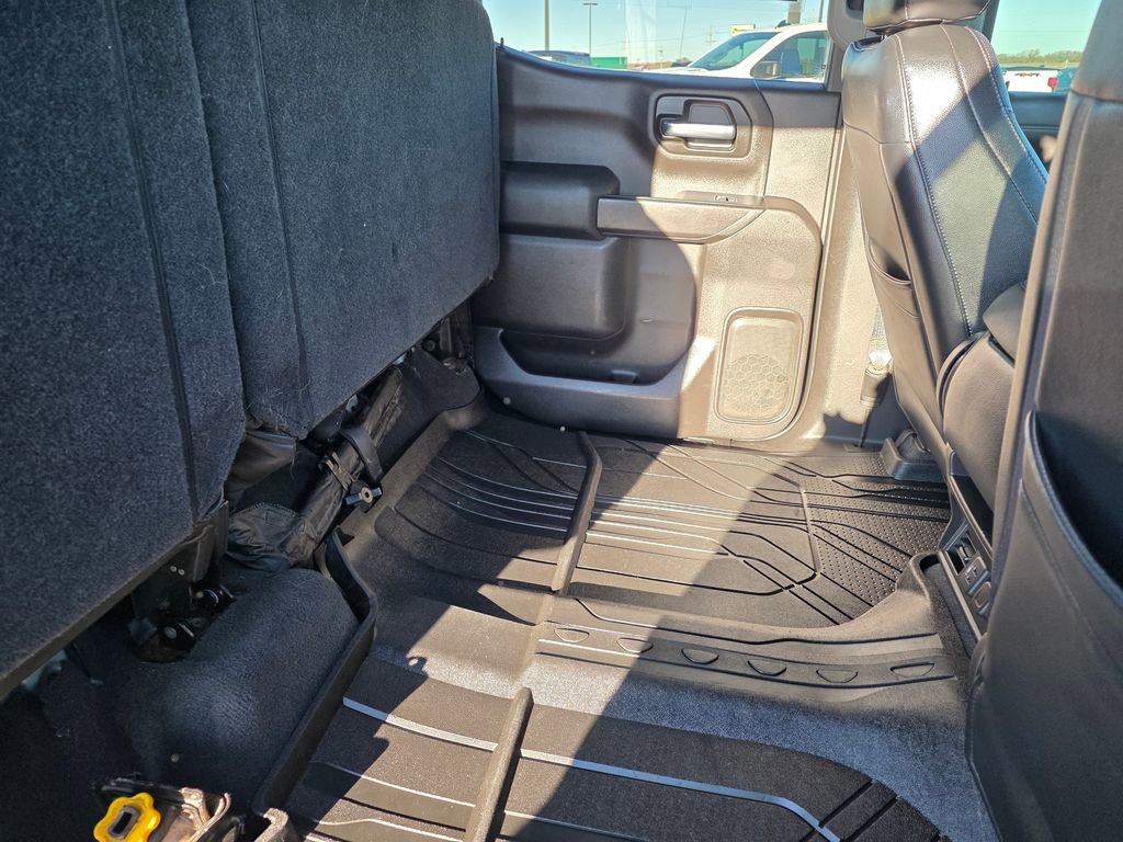 Used 2019 Chevrolet Silverado 1500 LT w/ Texas Edition AWD/4WD image 29
