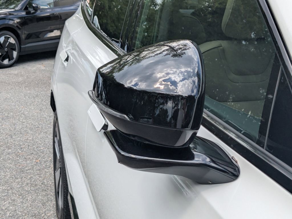 New 2025 Volvo EX90 Plus image 11