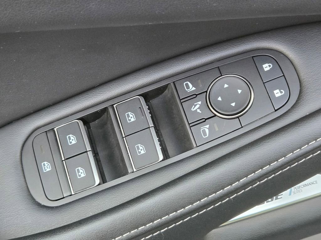 Certified 2025 INFINITI QX60 Luxe image 17