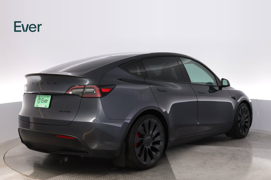 Used 2021 Tesla Model Y Performance AWD/4WD image 3